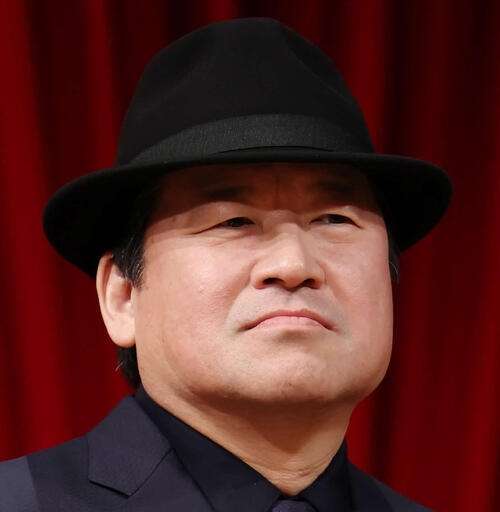 佐藤二朗がメッセージ「ムチャクチャ元気というわけにもいきませんが」「何年掛かっても、また」
