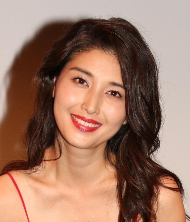 橋本マナミ、100万円の札束を手に「これでどう？」とナンパされた過去を告白