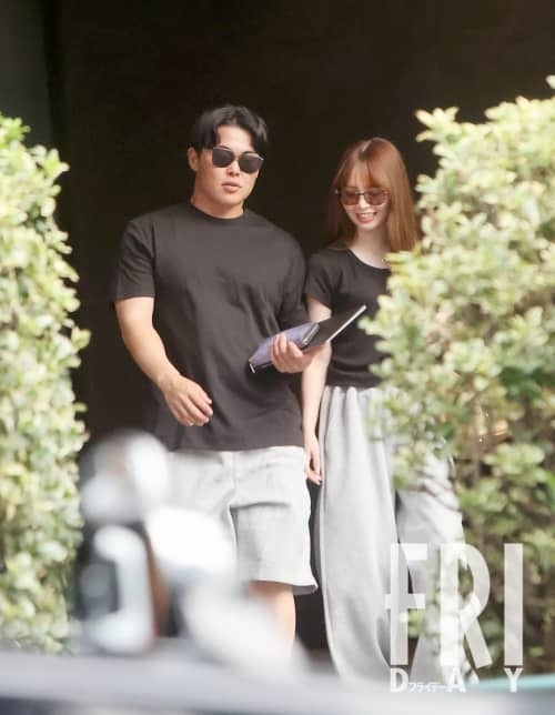 巨人期待の強肩捕手・山瀬慎之助が「年上女性タレントと真剣交際」! 幸せいっぱい”お揃いコーデ”姿
