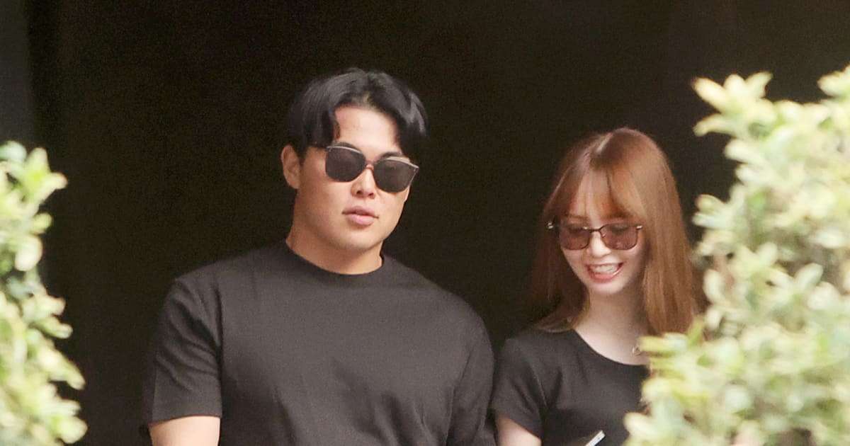 巨人期待の強肩捕手・山瀬慎之助が「年上女性タレントと真剣交際」！ 幸せいっぱい”お揃いコーデ”姿 | FRIDAYデジタル