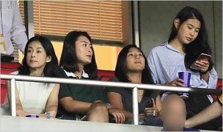 板野友美、“インター通い”娘の「日本語力の不安」吐露も「難しい」「教育は飾りじゃない」賛否割れる