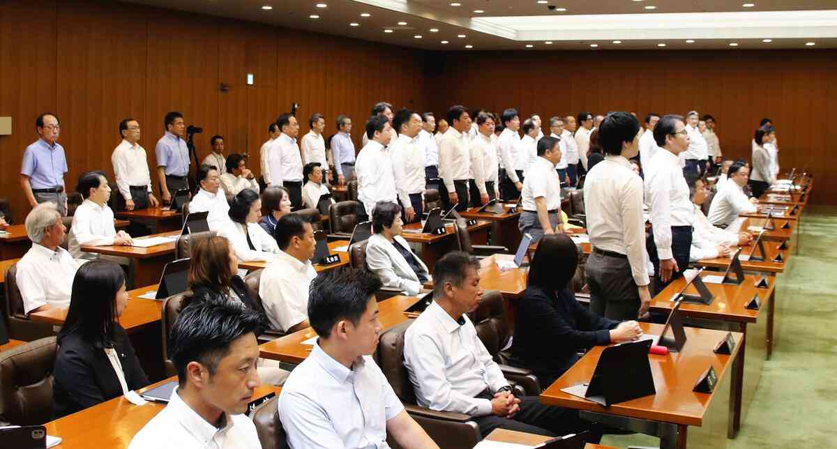 蔵内勇夫議長への辞職勧告決議案、自民党県議による直前の緊急動議で取りやめに　「賛成の議員は全員明らかにしてほしい」…憤りの声相次ぐ　福岡