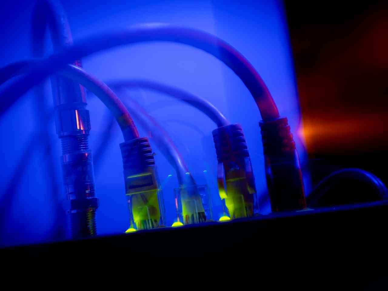 中国製ルーター20機種にバックドア、外部から完全制御のおそれ（CNET Japan） - Yahoo!ニュース