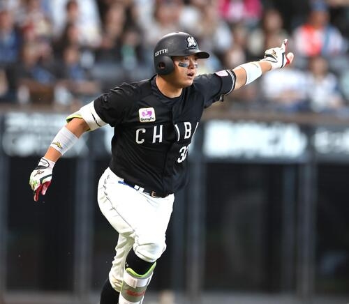 【ロッテ】佐藤都志也、栗山巧引退に「今度は僕が栗山さんのように影響を与えられる選手に」 - プロ野球 : 日刊スポーツ