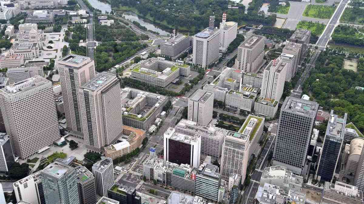 「官僚離れ」浮き彫り　キャリア総合職試験の倍率は6・7倍と最低を更新、東大出身も最少 - 産経ニュース