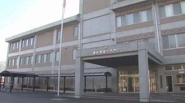 孫が運転する車にはねられ88歳の女性が死亡…民家の敷地内での事故（島根・奥出雲町）｜FNNプライムオンライン