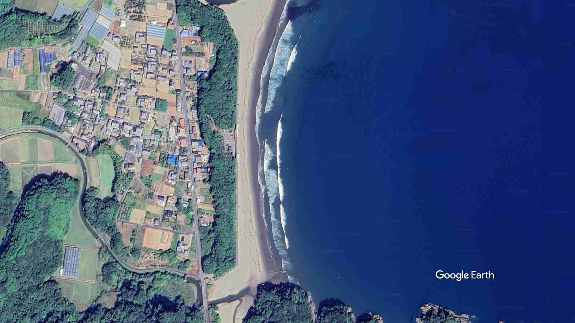 大阪から両親と訪れていた18歳男性、東洋町の海岸で行方不明に…巡視船やヘリが捜索中　両親は岸に上がる（テレビ高知） - Yahoo!ニュース