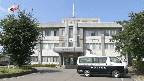 16歳の女子高校生を殺人未遂の疑いで逮捕　商業施設のトイレで男の子の赤ちゃんを出産か　体調不良で家族に連れられ医療機関を受診、出産直後だと判明　赤ちゃんを家族が発見も死亡が確認　容疑を否認　長野市｜FNNプライムオンライン
