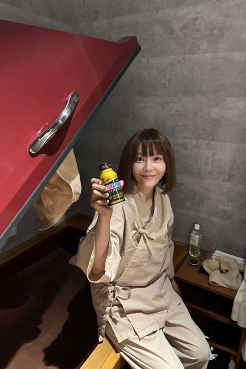 激やせ&大病公表の華原朋美、最新姿が「え?」「前よりもっともっと若く見える」 X仰天