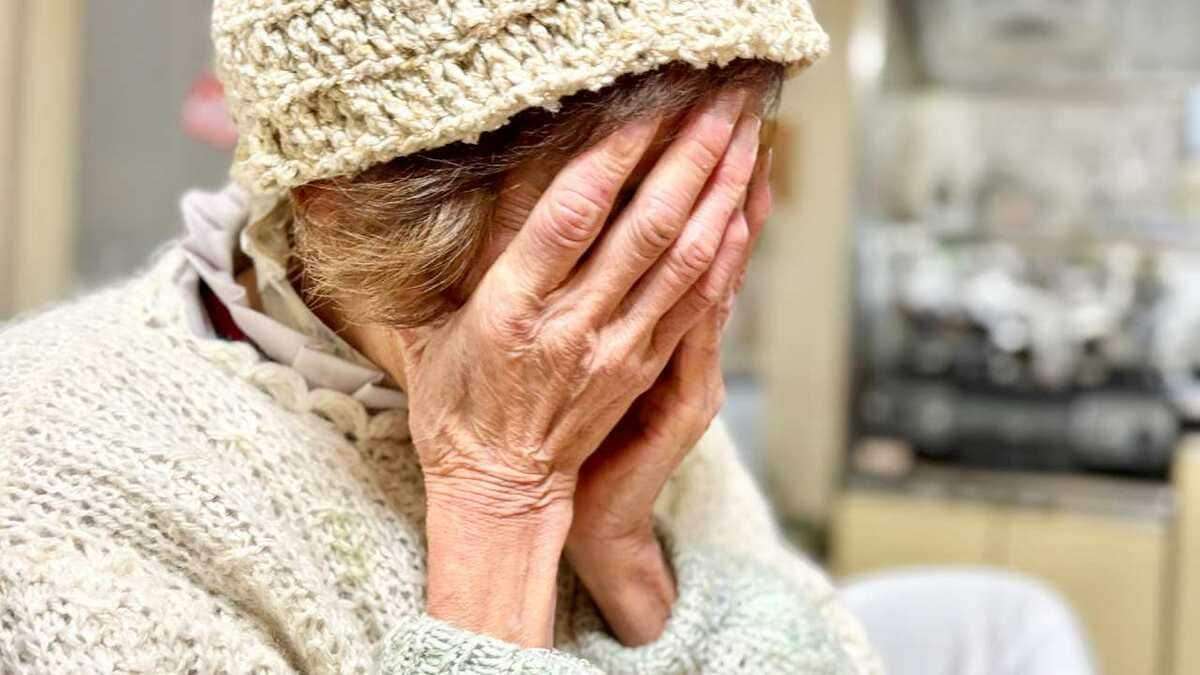 「もっと旅行に行けばよかった…」〈年金月22万円・貯蓄5,500万円〉72歳女性、通帳を見ながら涙した理由 | ゴールドオンライン