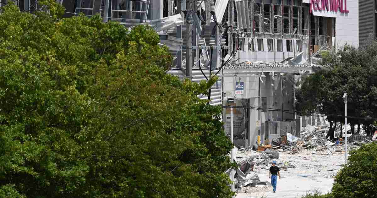 イオンモール熊本での捜索終了　地震後に大規模爆発、7人死亡 | 毎日新聞