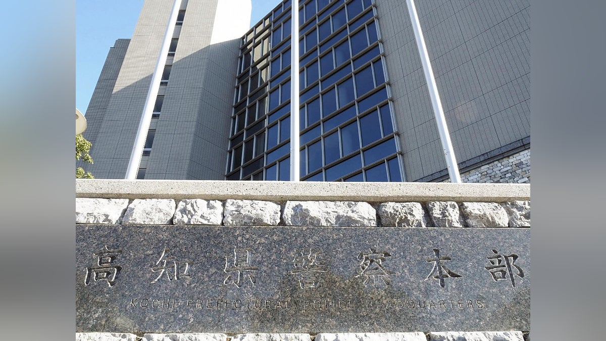 酔った高校教諭が妻と口論、こめかみ付近を拳で殴る「けがさせるつもりなかった」 : 読売新聞