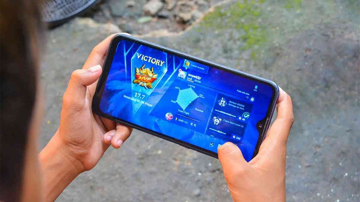 そりゃ“サ終”するわ…若者も離れるスマホゲーム「サービス終了」が相次ぐ闇深い理由｜概要｜ニュース｜ピンズバNEWS