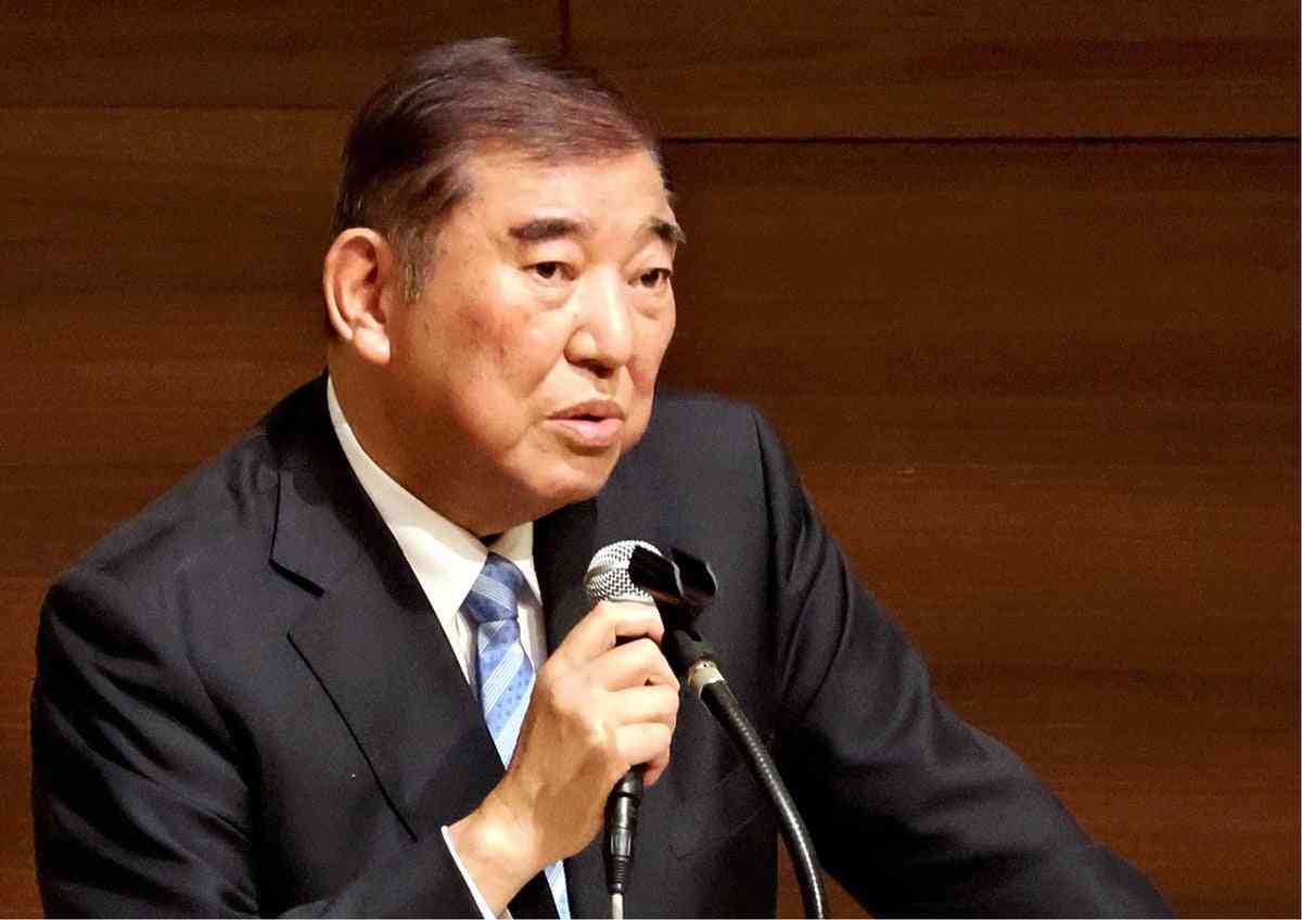 石破前首相、国旗損壊処罰法に否定的見方「刑罰で強制するものではない」「愛国心は強制するものでない」