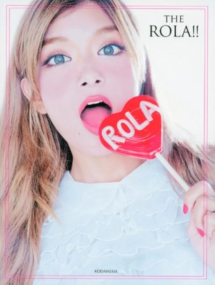 「品がない」ローラ“ほぼ下着”姿で華道に一部から疑問の声…“ショーパン”田植えも賛否に