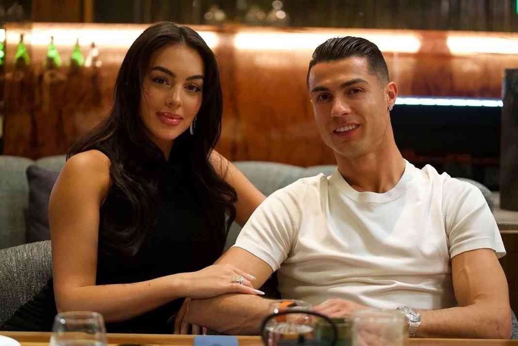 C・ロナウド、パートナーとの結婚を正式発表、ジョルジナ夫人は「現代のシンデレラ」