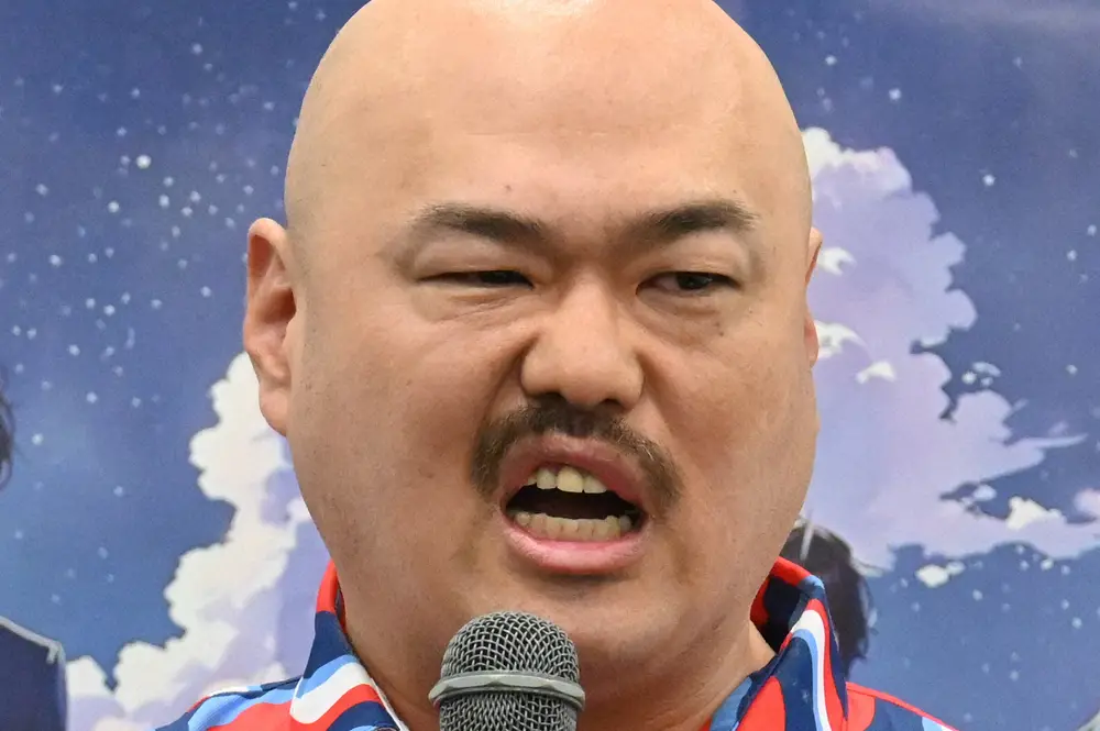 【記事全文】クロちゃん、長州小力との対決報告で“らしさ”爆発「復帰するなんて100万年早えーよ！！」 - スポニチ Sponichi Annex 芸能