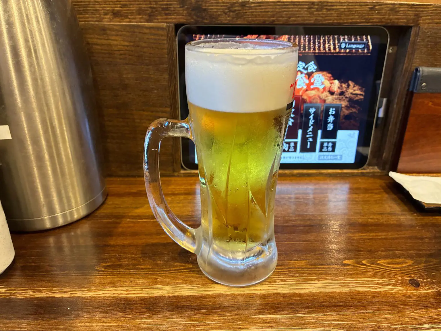 ビール176円、高級ネギトロ99円は安すぎ! すかいらーくの“定食屋”でちょい飲みしたら…“大人のテーマパーク”すぎて最高だった