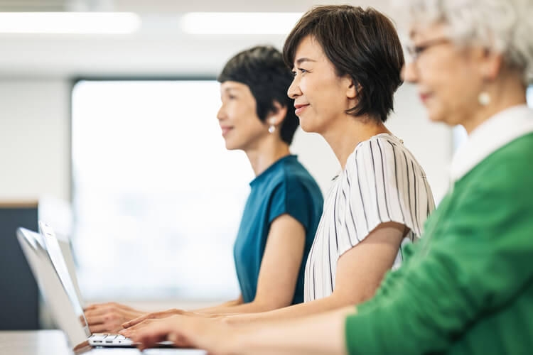 女性が主役となる労働市場へ！過去最高の就業率が生む変化とは - キャリアを考える - ミドルシニアマガジン | マイナビミドルシニア