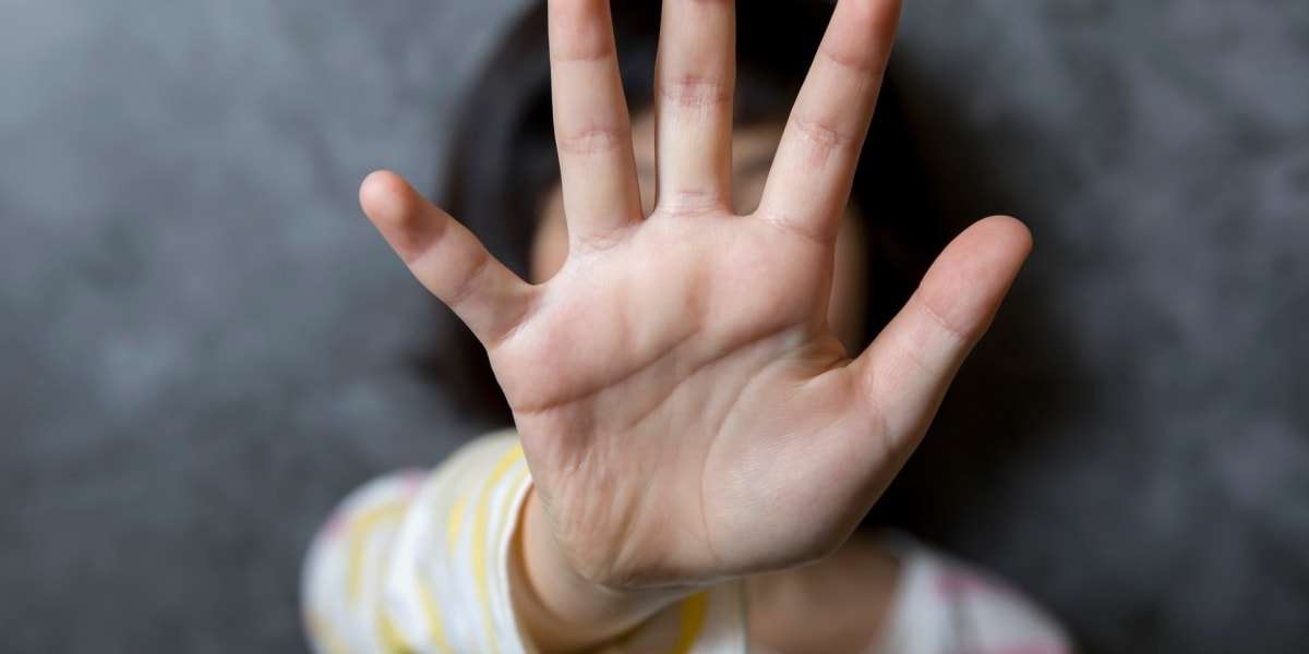 実父が娘に風呂で性的虐待、母のSOSは届かず…“面会の現場”で何が起きている？ 岡村晴美弁護士に聞く - 弁護士ドットコム