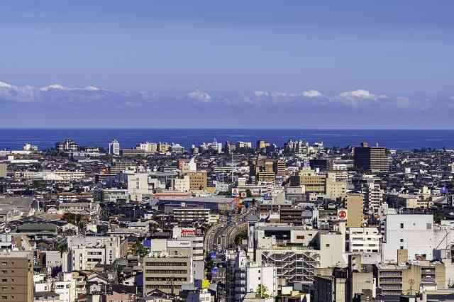田舎の景色と都会の景色
