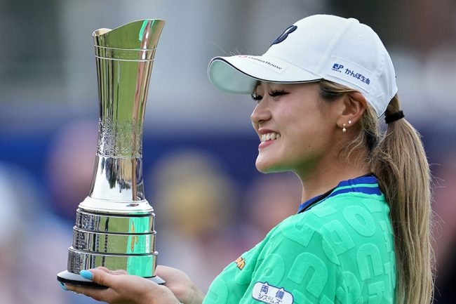 女子ゴルフで日本勢また快挙　23歳桑木志帆が全英制覇「両親に感謝」　賞金2.3億円＆米ツアー出場権も獲得