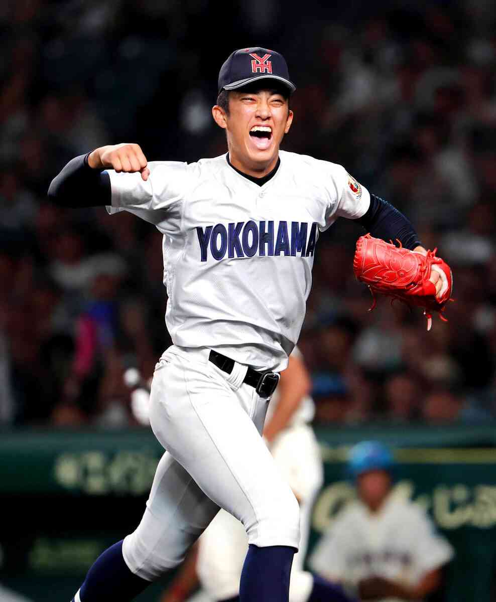 【甲子園】横浜・織田翔希は１８６センチの高身長で一見近寄りがたい雰囲気もナインから愛されるギャップ（スポーツ報知） - Yahoo!ニュース