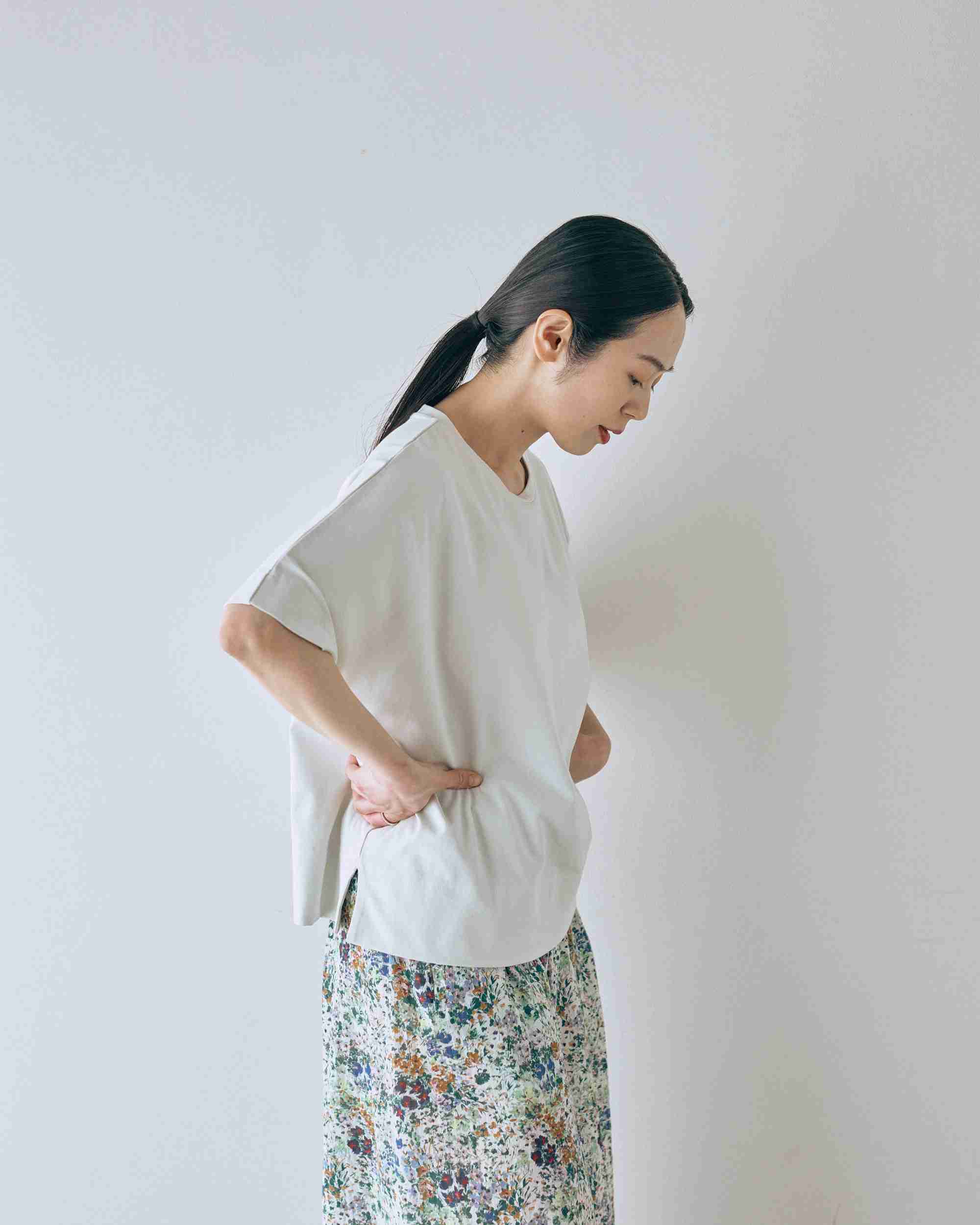 「ブラから解放されたい」 下着なし、服1枚で外出可の「ブラレスウェア」 災害時にも