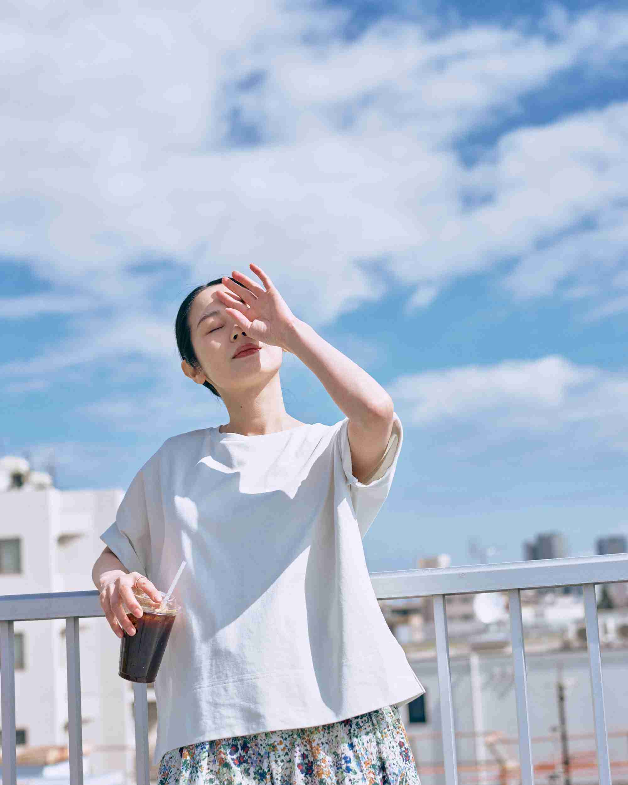 「ブラから解放されたい」　下着なし、服1枚で外出可の「ブラレスウェア」　災害時にも
