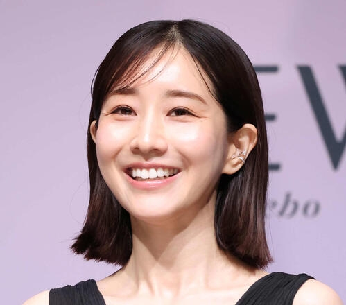 田中みな実「私より年下なんですね」現在バズり中の連ドラ出演俳優に「５歳上ぐらい年上と…」 - 芸能 : 日刊スポーツ