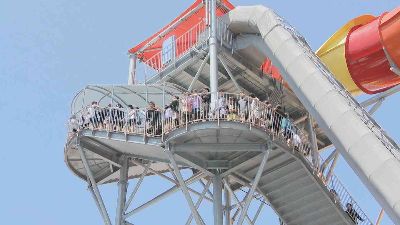 全国各地から涼を求めて… 暑さも行列も“夏の思い出”に ｢大きいプールを楽しんでほしかった｣ 車で6時間かけて来た家族も 三重･桑名市のナガシマジャンボ海水プール