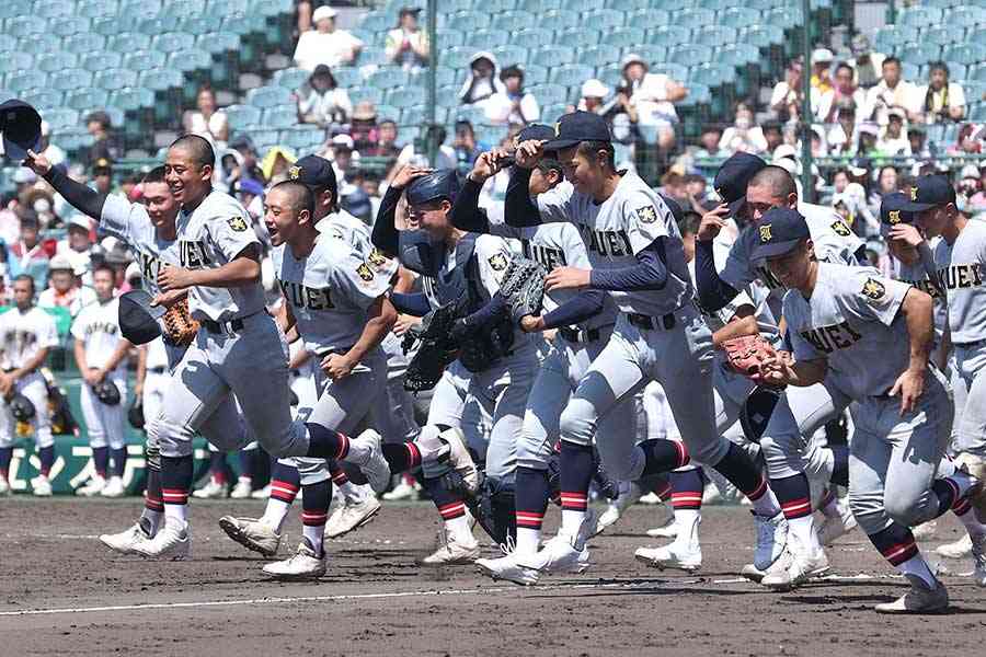 「1年生!?」「これは…！」　甲子園の二遊間コンビが「普通にプロ級のプレー」　仙台育英の好守に絶賛 | THE ANSWER