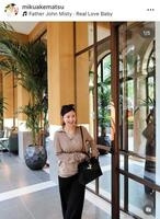 堂安律の美人妻 ベビーカーにエルメスのバーキン、ボッテガにロエベ…ママバッグも洗練!「髪はひとつ結び一択!笑」近況報告