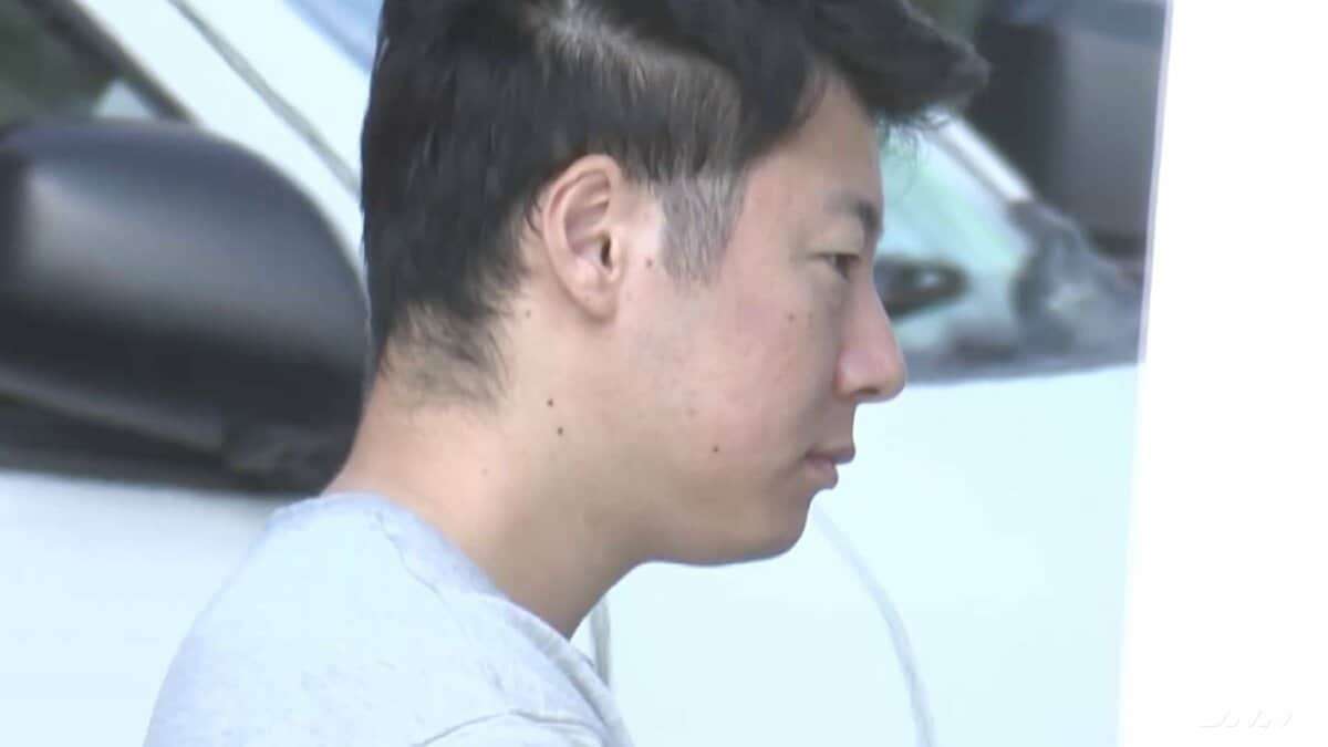 「姿勢が悪いね。マッサージしてあげるよ」進路報告に来た元教え子にわいせつか 都立高校教諭の男（31）逮捕　警視庁