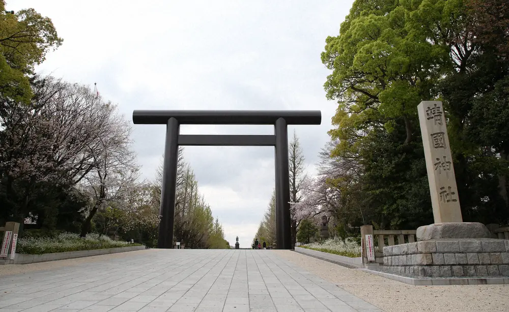 靖国神社、境内でのコスプレ衣装・軍装の着用禁止を発表「厳粛な神聖なる場所でございます」