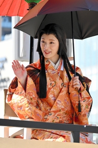 傘をさしてる芸能人が見たい☔️