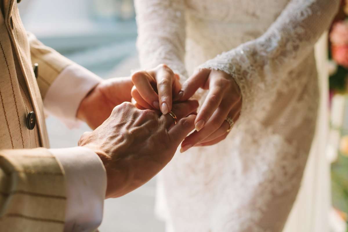 「子ども欲しかったけど…」夫の意思を尊重して子宝を諦めた44歳妻。結婚2年、夫が「やっぱ親になりたい」でまさかの裏切り【専門家助言】 | FORZA STYLE｜ファッション＆ライフスタイル[フォルツァスタイル]