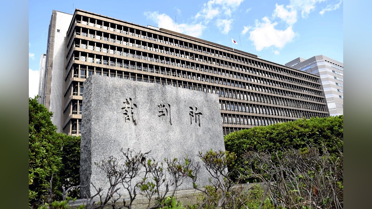複数の知人名義でチケット応募、免許証偽造しアイドルのライブへ…「なりすまし」の女に有罪判決 : 読売新聞