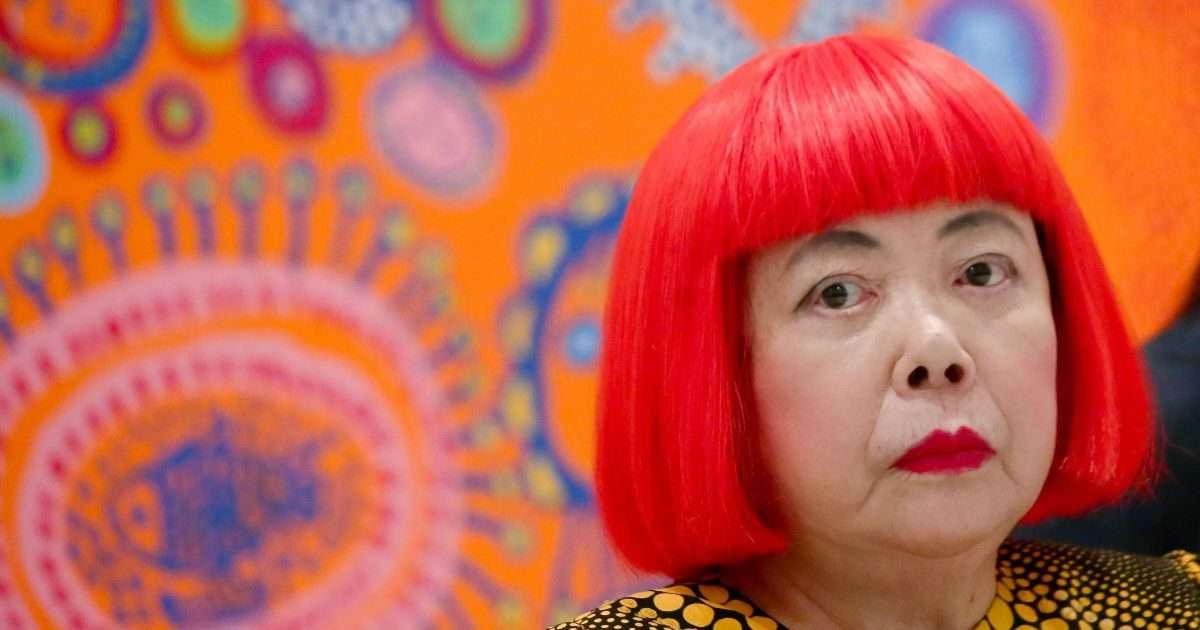 草間彌生が過去の著作の人種差別発言を謝罪。「私が引き起こした痛みについてお詫びする」 | ARTnews JAPAN（アートニュースジャパン）