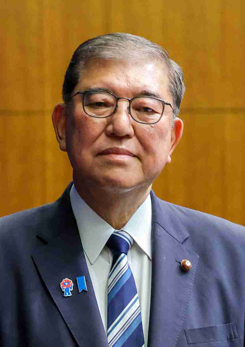 石破氏「皇室典範再改正を」　養子案への世論異論踏まえ（時事通信） - Yahoo!ニュース