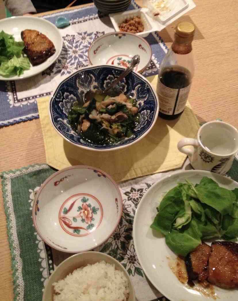 用意した朝食を息子が食べずに注意したら「お母さんの料理はまずいから食べたくない」と…「まずいなら食べなくていい。今後は自分で食事を用意しなさい。お金は渡す」と言った話が議論に