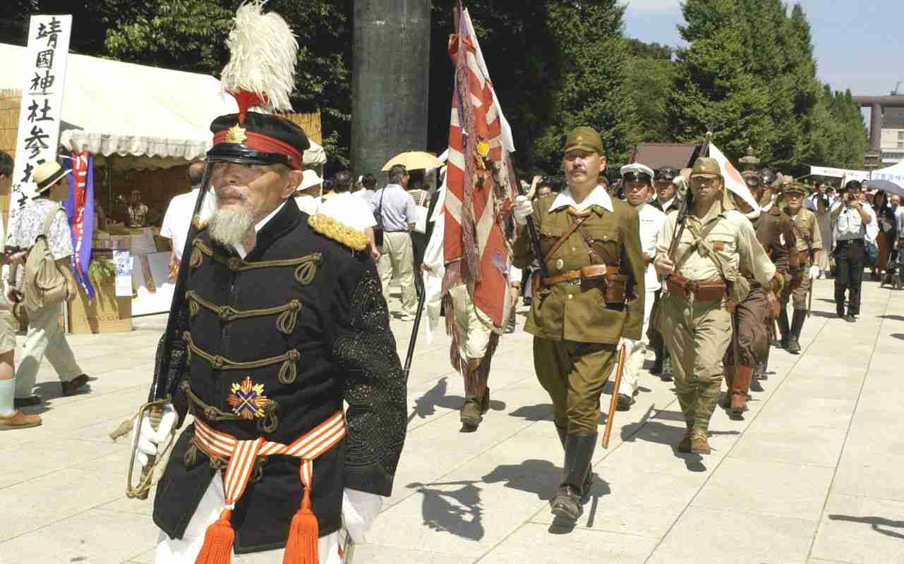 靖国神社、境内でのコスプレ衣装・軍装の着用禁止を発表「厳粛な神聖なる場所でございます」