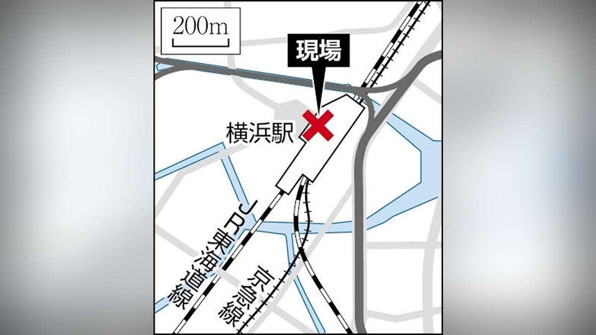 横浜駅の転落巻き込み事故、重過失致死容疑も視野…献花の女性「自分が巻き込まれていたかも」 : 読売新聞