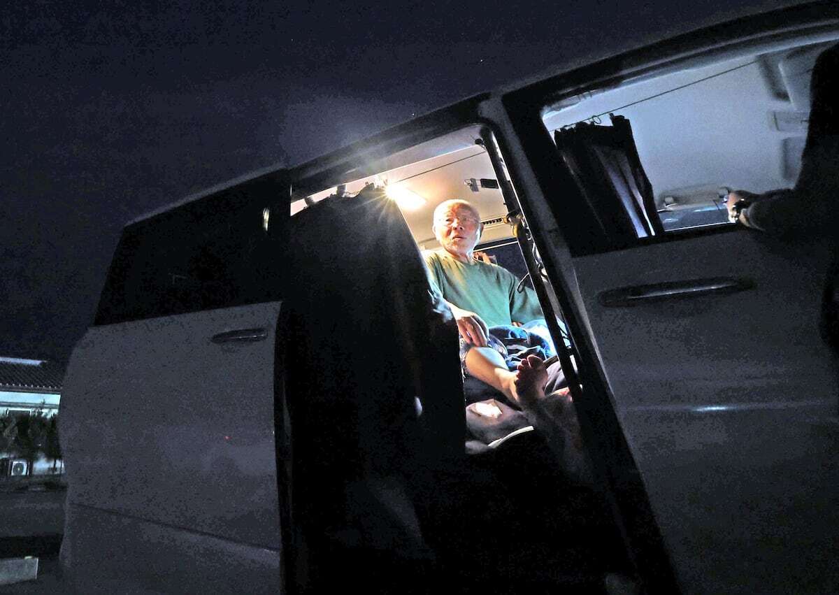 車中泊続ける83歳　避難所は「間仕切りがなく落ち着かん」　エアコン効かず酷暑に不安も（産経新聞） - Yahoo!ニュース