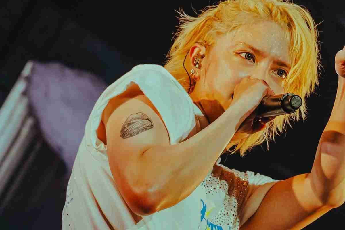 手越祐也“タトゥー”のぞく最新ショットに反響続々…絵柄に秘められた「意味深なメッセージ」