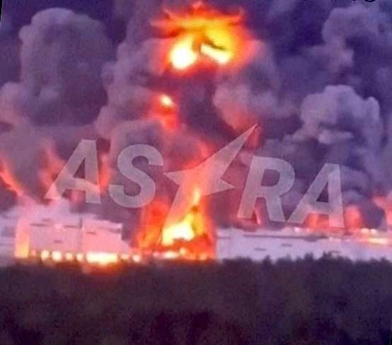 ウクライナ戦争最大規模の空爆　露全土を数百機の無人機で攻撃（AP通信） - Yahoo!ニュース