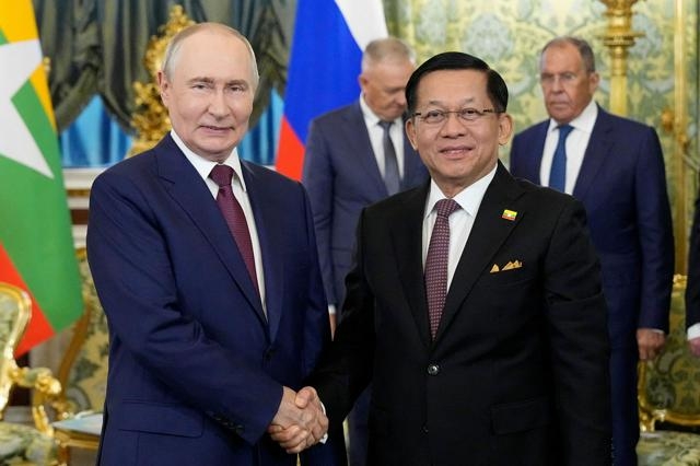 ミャンマー親軍政権トップ、プーチン氏と会談　ロシア訪問は14回目（朝日新聞） - Yahoo!ニュース