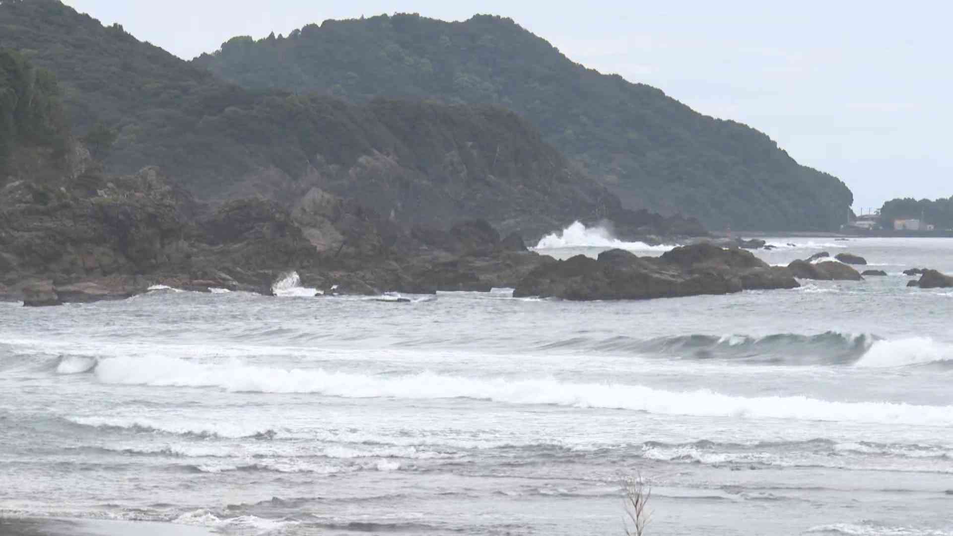 流された母を助けに向かい…18歳大学生を遺体で発見　父と一緒に助けに行き行方不明に→2日後に50m沖で見つかる【高知・東洋町】（テレビ高知） - Yahoo!ニュース