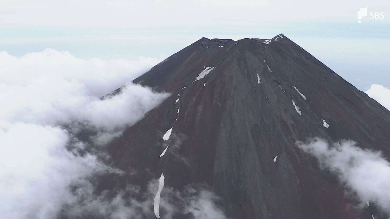 富士山で1人でいた7歳の小学生を救助 ぐずついたため父親が置き去りに...山小屋の関係者が救助要請=静岡県警