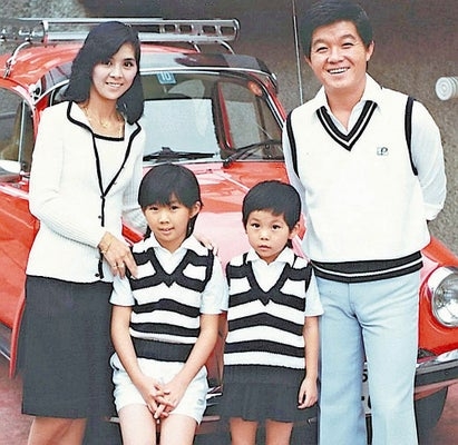 柏木由紀子　亡き夫・坂本九さんの命日に墓参り「主人に見守ってもらい…」日航ジャンボ機墜落事故から41年